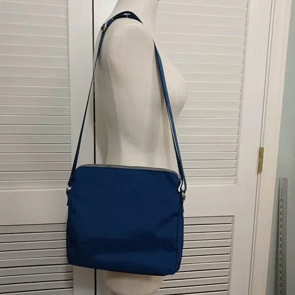 Baggallini Adjustable Crossbody Bag Blue Gray - Picture 12 of 13